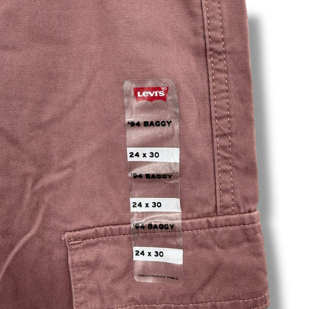 NEW Levi's '94 Baggy Cargo Pants Size 24 Mauve Purple Mid Rise 90s 24x30 Skater - Picture 6 of 9